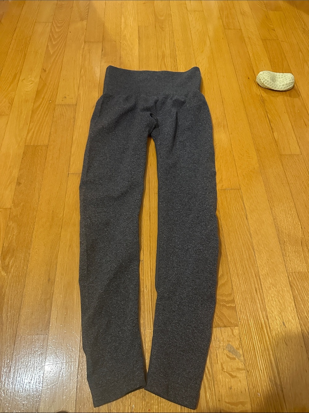 NVGTN Charcoal Gray Stretch Leggings